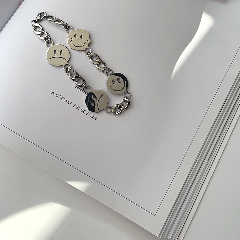 Vòng Tay Thép Titan Hình Mặt Cười Phong Cách Hip Hop Thời Trang