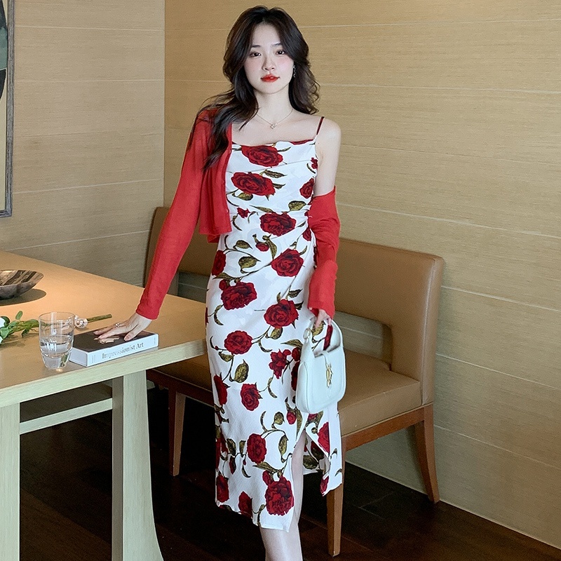 Đầm Hai Dây Ôm Dáng Họa Tiết Hoa Hồng Đỏ Xinh Xắn Thời Trang Mùa Xuân Cho Nữ