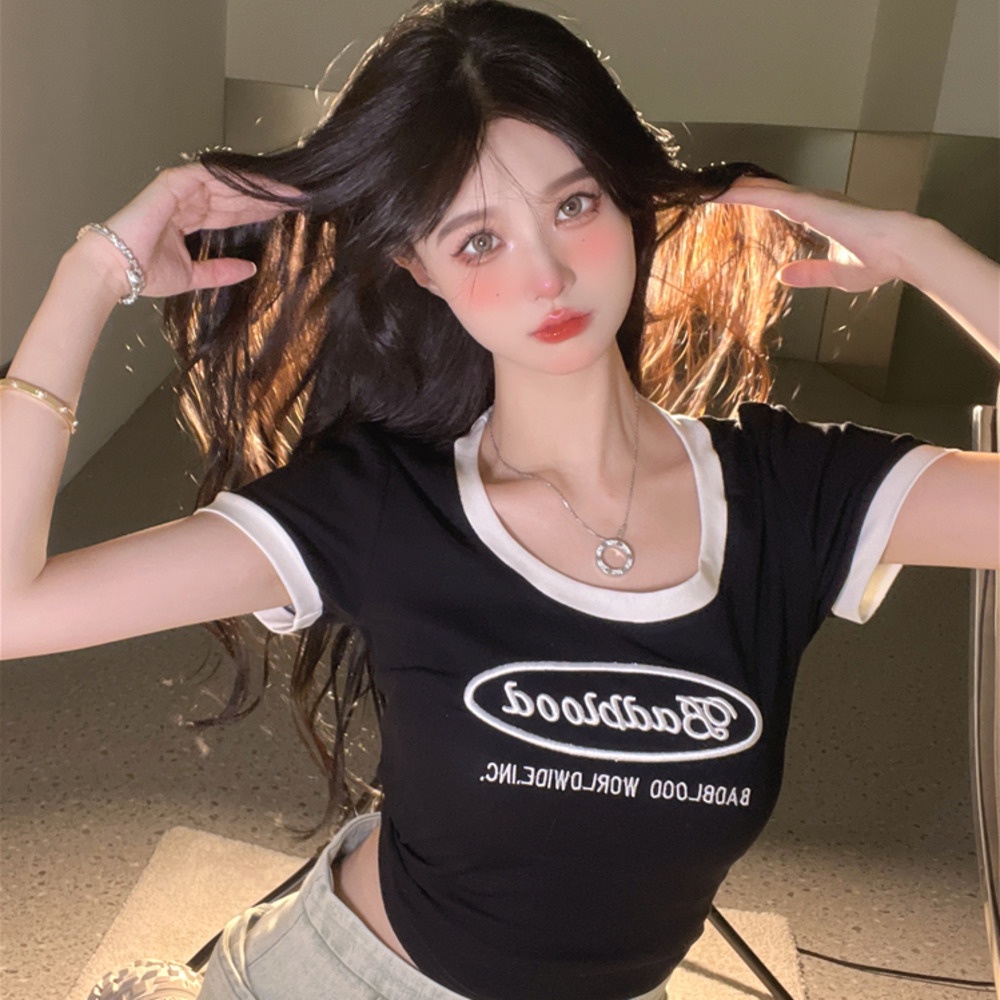 Monogram Áo Thun Ngắn Tay Dáng Ôm In Họa Tiết Monogram Phong Cách Hàn Quốc Mới Cho Nữ