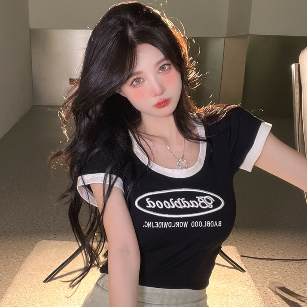 Monogram Áo Thun Ngắn Tay Dáng Ôm In Họa Tiết Monogram Phong Cách Hàn Quốc Mới Cho Nữ