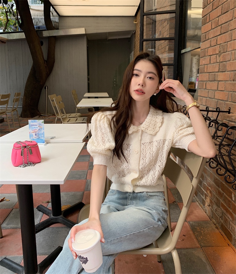 Áo Dệt Kim Cộc Tay Khoét Lỗ Màu Trắng Ngọt Ngào 61826
