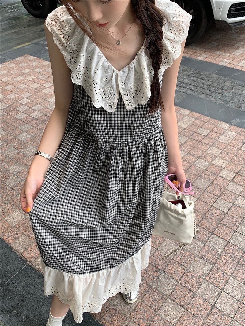 Đầm Sọc Ca Rô Không Tay Phối Ren Cổ Mép Lật Thời Trang Sang Trọng 65272