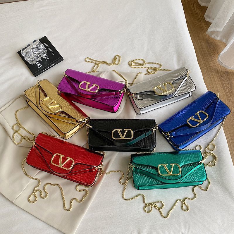 Túi Xách Tay Thời Trang Dễ Phối Đồ Phong Cách Valentino Cho Nữ