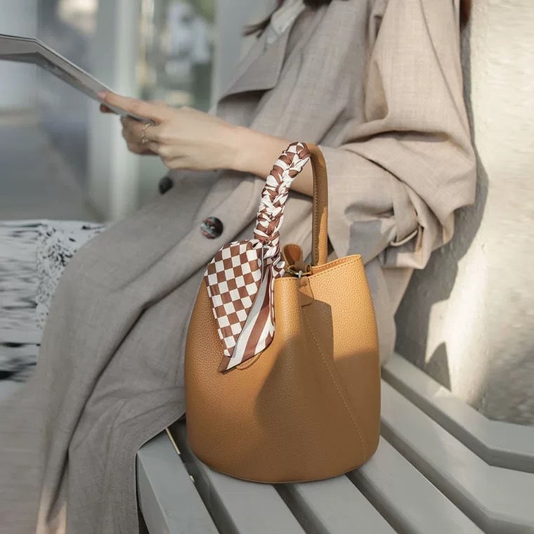 Túi Tote Lớn, Phối Màu Nâu Sang Trọng, Phong Cách Retro Cho Học Sinh Sinh Viên, Nhân Viên Văn Phòng [Hàng có sẵn]