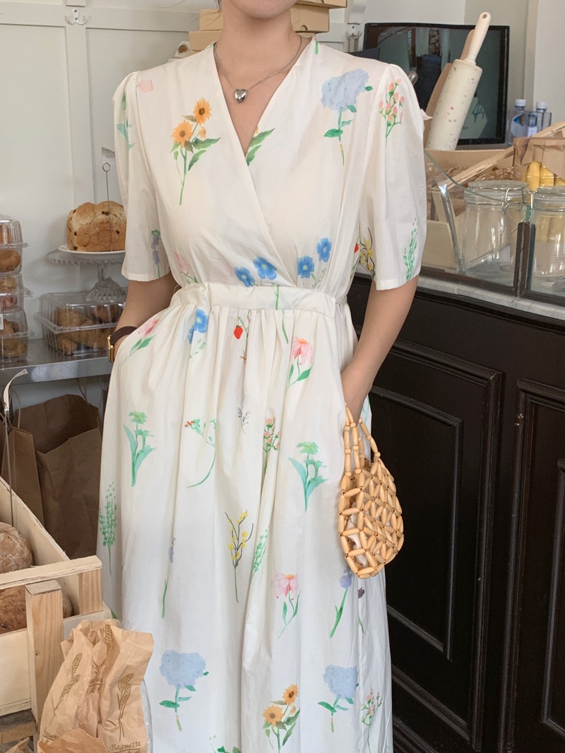 Đầm Cột Dây Eo Cao Nhấn Eo Họa Tiết Lá Mùa Hè 64811