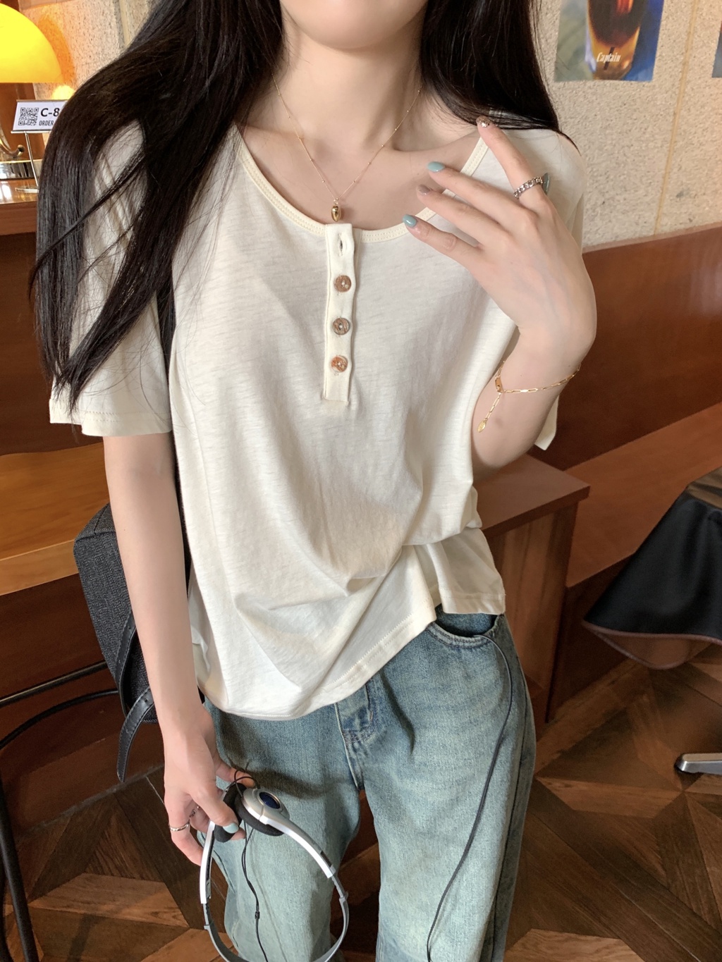 Áo Thun Trơn Dáng Rộng Ngắn Tay Phối Nút Phong Cách Hàn Quốc Thời Trang Mùa Hè 65194