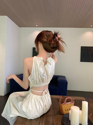 Đầm Dây Khoét Eo Dài Giữa 64957