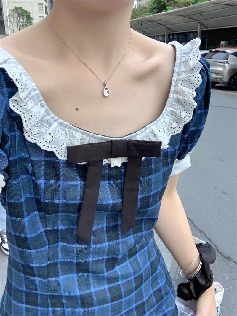 Đầm Cổ Vuông Thắt Nơ Họa Tiết Sọc Caro Phong Cách Retro Pháp 64720