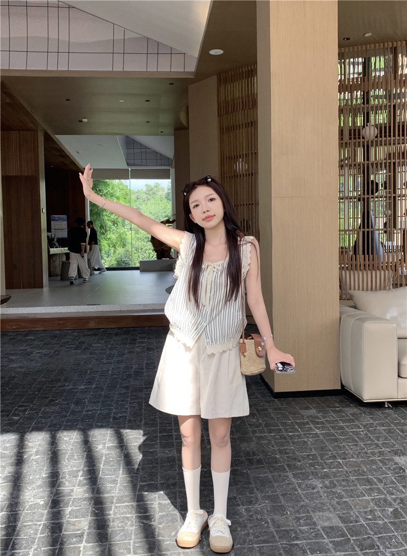 Áo Sơ Mi Sọc Khâu Ren Hàn Quốc 64946