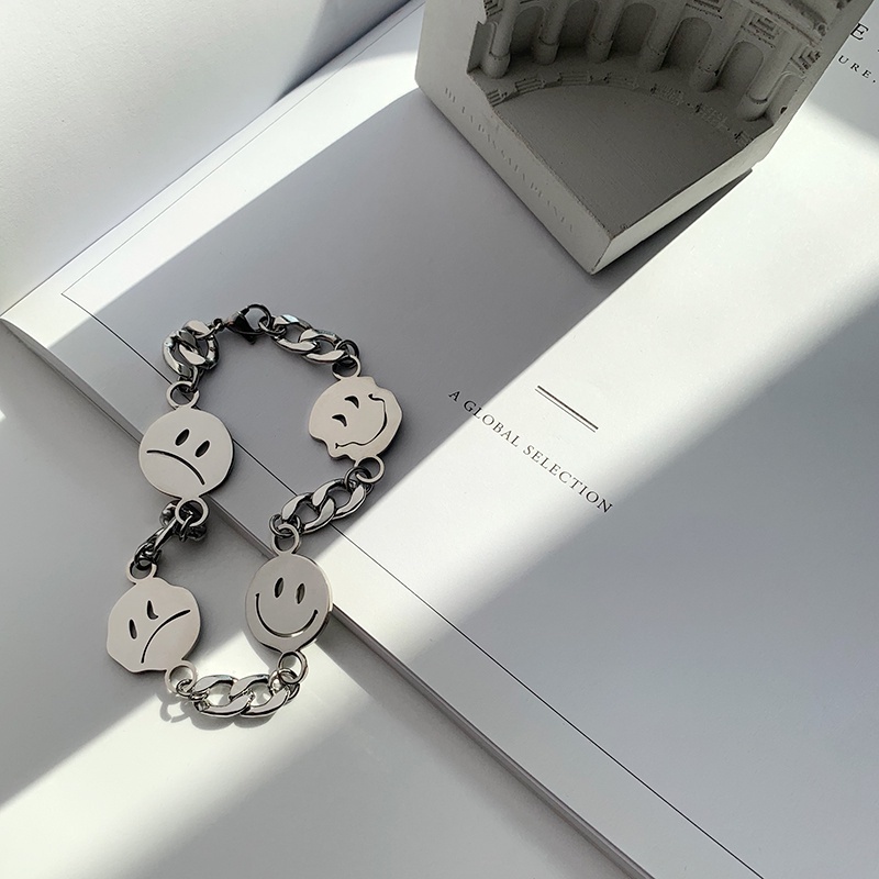 Vòng Tay Thép Titan Hình Mặt Cười Phong Cách Hip Hop Thời Trang