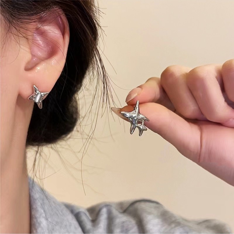 Khuyên Tai Bất Đối Xứng Đính Đá Zircon Ngôi Sao Nhỏ Gọn Tinh Tế Sang Trọng Thời Trang Cho Nữ