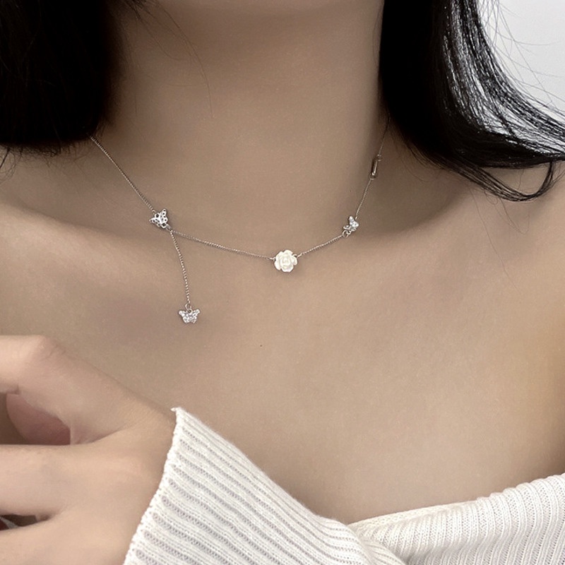 Vòng cổ Hình Bướm Đính Ngọc Trai Đơn Giản Cá Tính