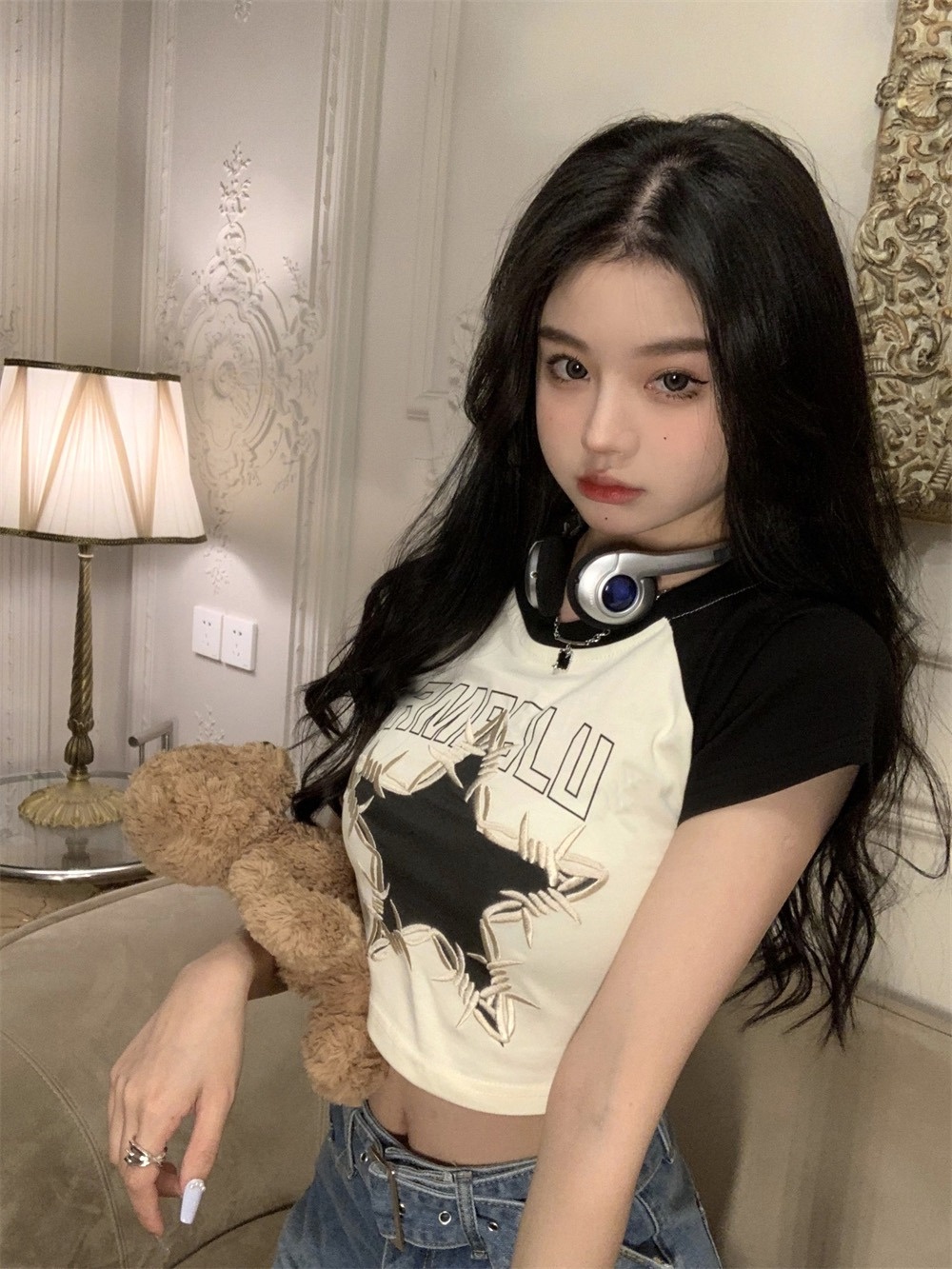 Áo Thun Ngắn Hở Vai Dáng Ôm Thêu Hình Gia Vị Kiểu Vintage Thời Trang Mùa Hè