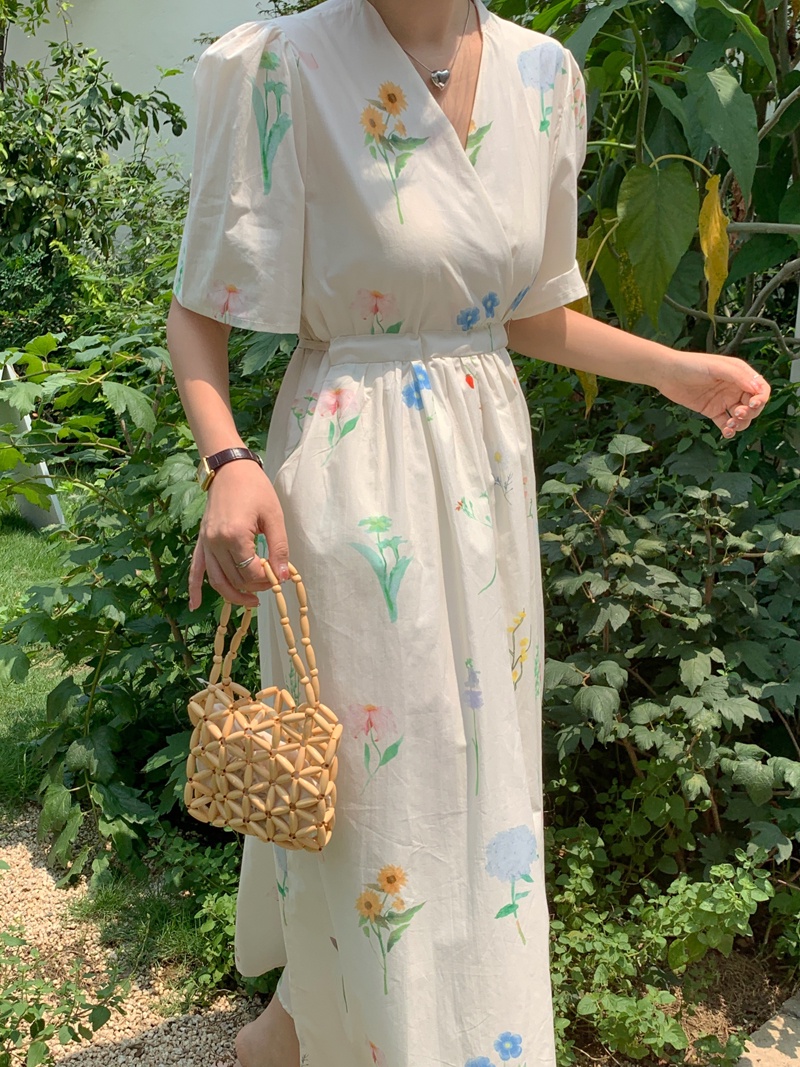 Đầm Cột Dây Eo Cao Nhấn Eo Họa Tiết Lá Mùa Hè 64811