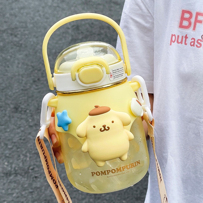 Bình nước BACKPACK BEAR 820ml bằng silicon mềm họa tiết búp bê Sanrio dễ thương