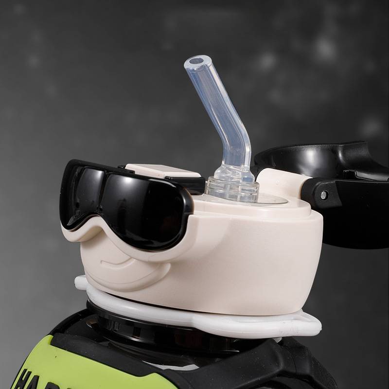 Backpack Bear Dễ Thương Bình Nước Nhựa Cao Cấp Hình Gấu Hoạt Họa Có Ống Hút Cho Bé