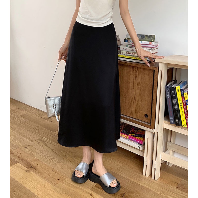 62001 Váy Midi Chữ A Satin