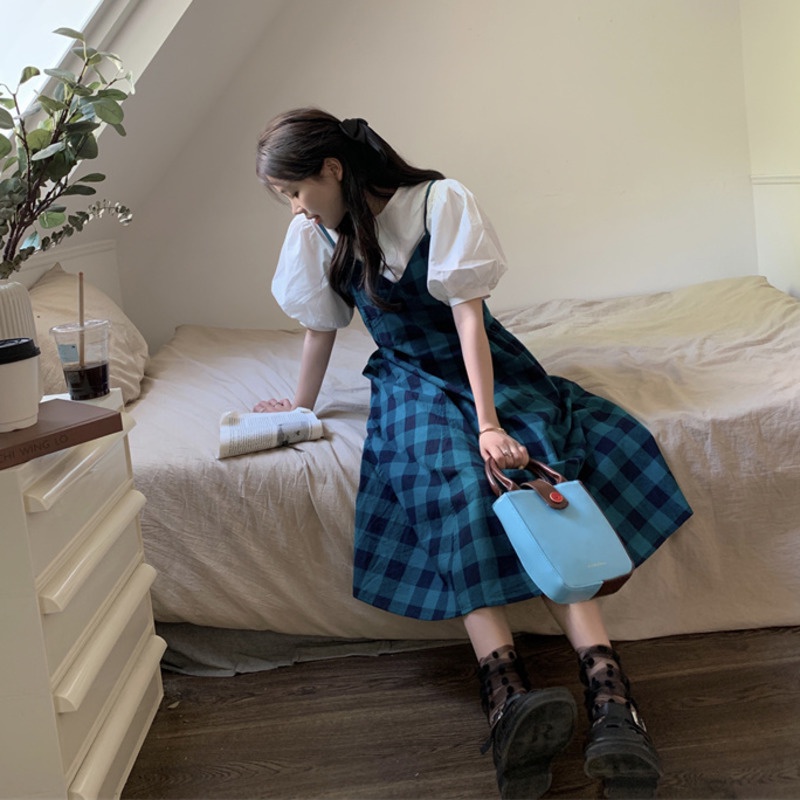 Set Đầm Hai Dây Cổ Chữ V Họa Tiết Sọc Caro + Áo Sơ Mi Nhỏ Tay Phồng Thời Trang Cho Nữ