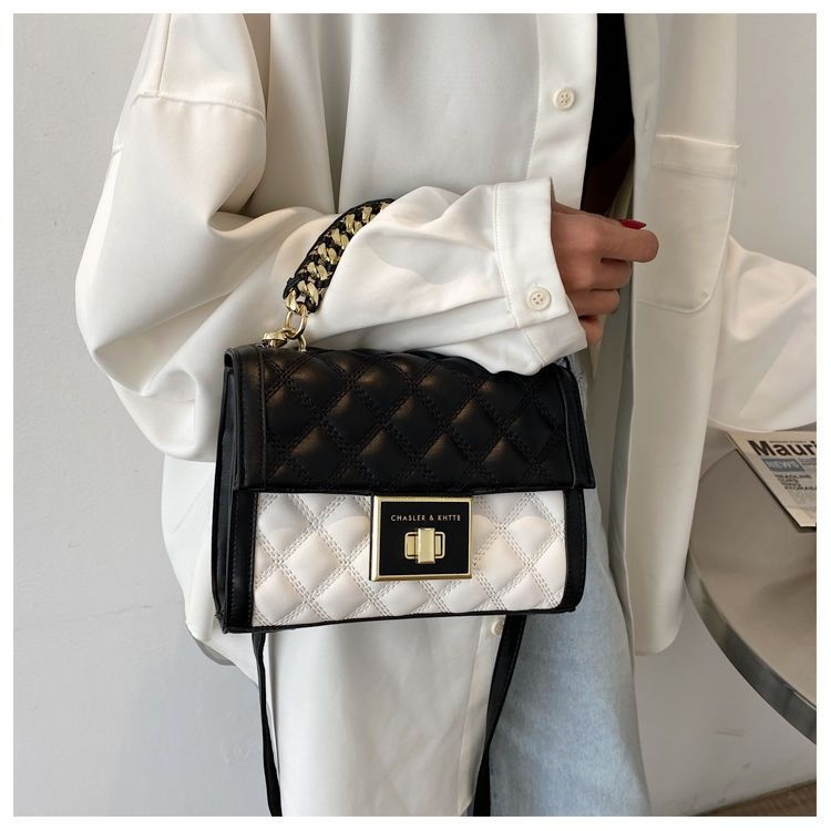 Túi Xách Đeo Vai Phối Màu Đen Trắng Hình Vuông Phong Cách Hàn Quốc Thời Trang Cho Nữ