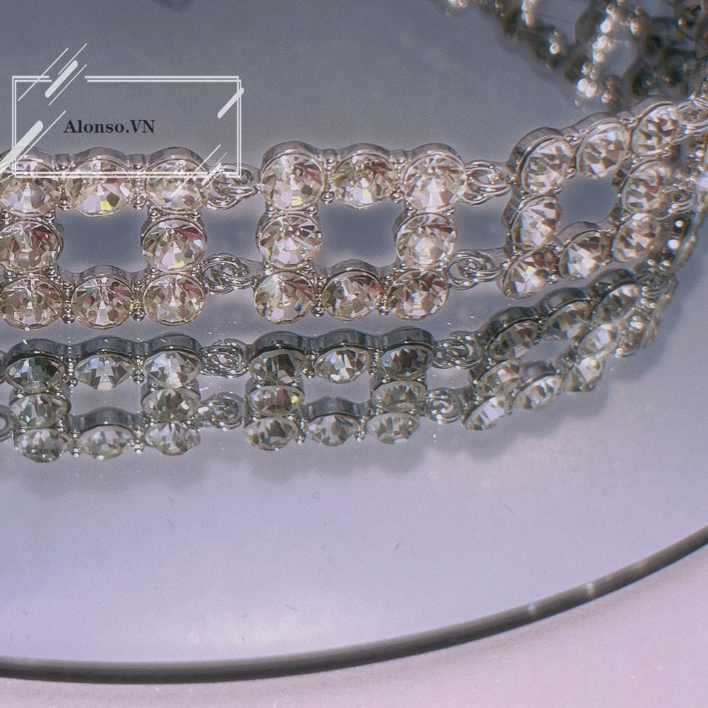 Vòng cổ Mặt Vuông Đính Đá Lấp Lánh Sang Trọng