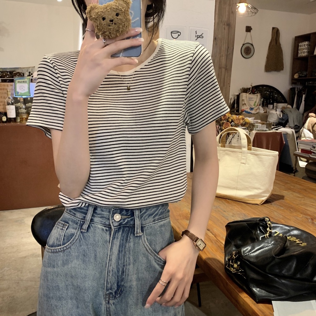 Áo Thun Kẻ SọC Cổ TròN NgắN Tay Cổ ĐiểN 62666