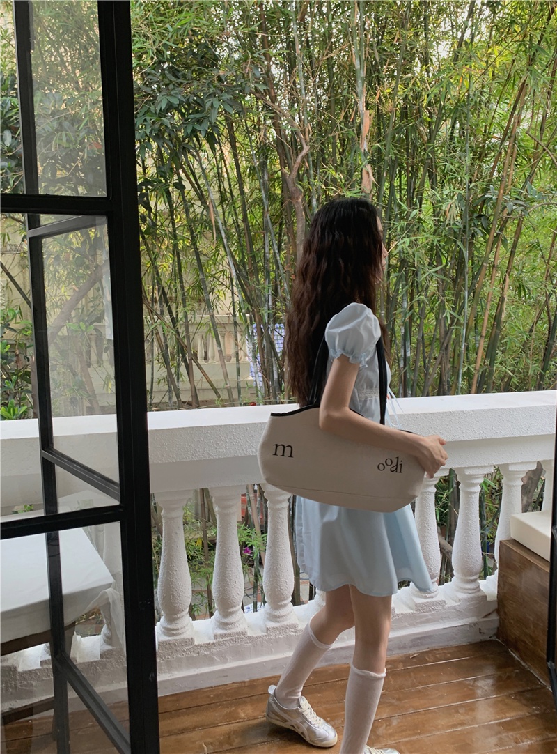 Đầm Tay Phồng Cổ Vuông Đính Nơ Màu Xanh Dương Thời Trang Mùa Hè Phong Cách Mới 65558