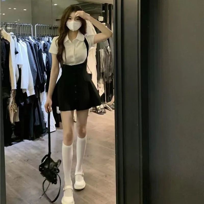 Pure Desire Sweet Spice Girl Fried Street Little Black Dress Váy vest hai mảnh nhỏ Váy có dây đeo cổ áo dành cho nữ Mùa