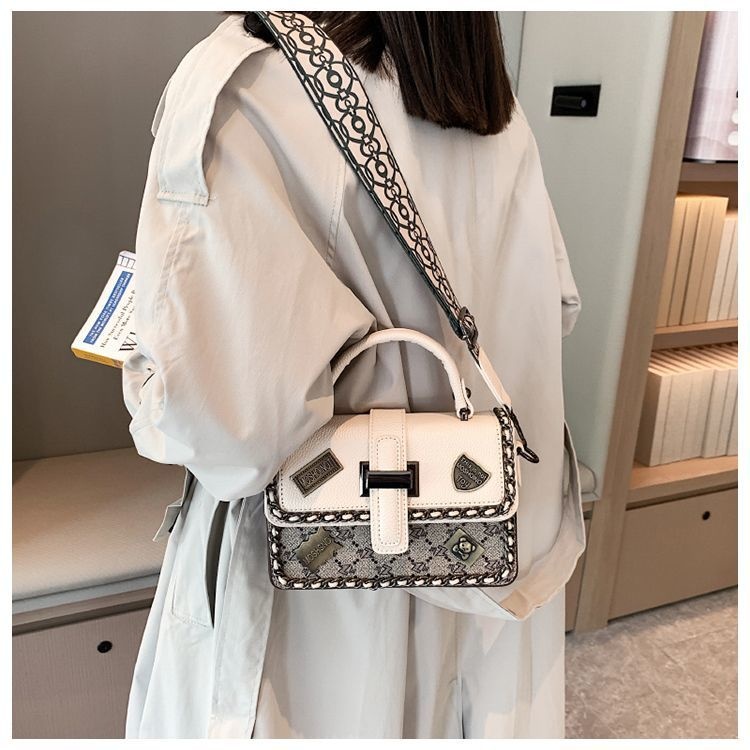 Túi Vuông Trắng Niche Dành Cho Nữ  Đeo Vai Xách Tay