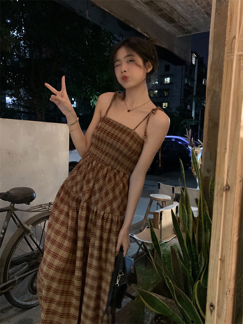 Đầm Nữ Ca Rô Dài Hở Vai Thời Trang Hàn