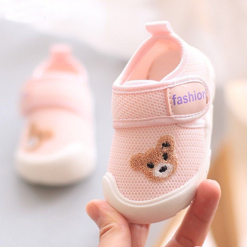 Xăng đan Phối Lưới Thoáng Khí Đế Mềm Chống Trượt Trọng Lượng Nhẹ In Hình Gấu Hoạt Hình Dễ Thương Dành Cho Trẻ Sơ Sinh