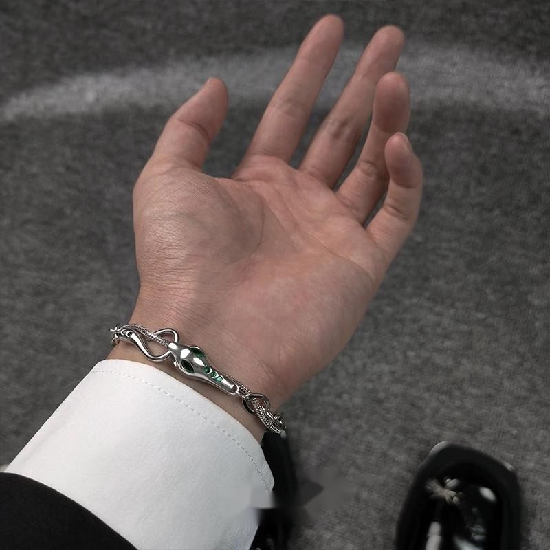 Vòng Tay Dây Xích Hai Lớp Mắt Rắn Màu Xanh Lá Phong Cách Hip Hop Đường Phố Cá Tính Thời Trang Niche