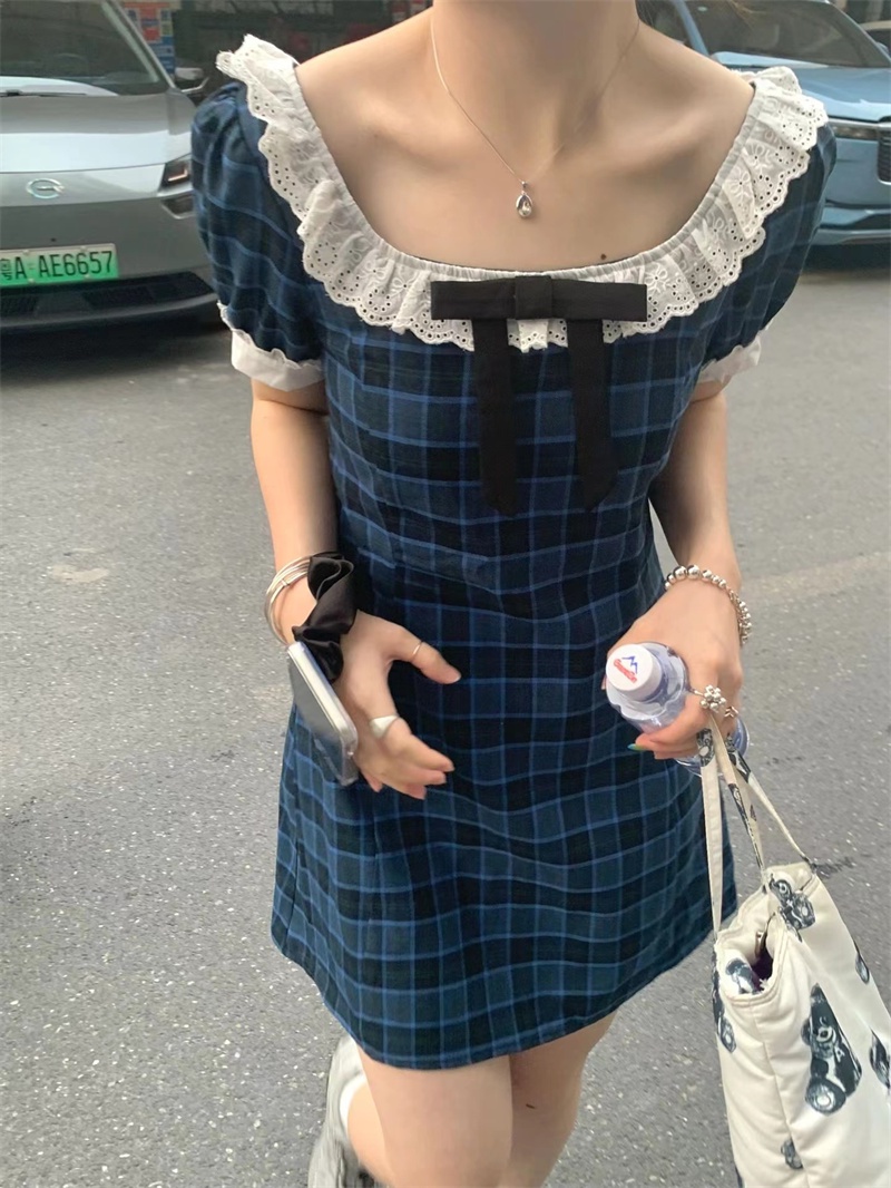 Đầm Cổ Vuông Thắt Nơ Họa Tiết Sọc Caro Phong Cách Retro Pháp 64720