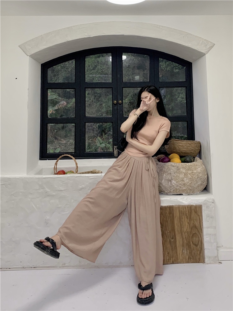 Bộ Áo Dệt Kim + Quần Ống Rộng / Áo Hai Dây Sau Lưng 62255