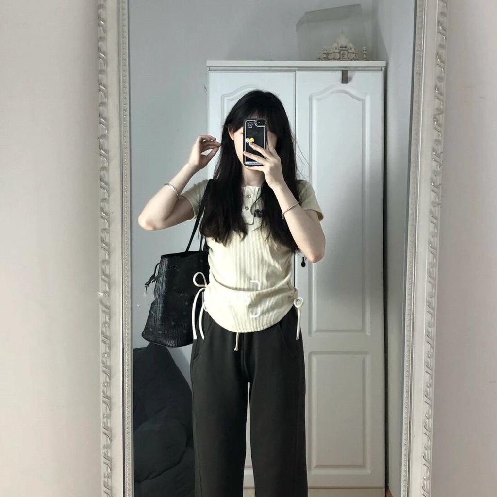 Hana áo croptop áo croptop nữ Thiết kế ít người cao eo slim hottie ngắn áo khoác 2023 NEW APR2404