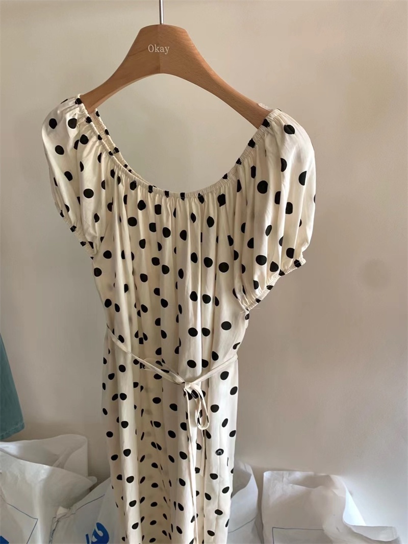 Đầm Tay Phồng Họa Tiết Chấm Bi Màu Sắc Tương Phản Thời Trang Mùa Hè 65170