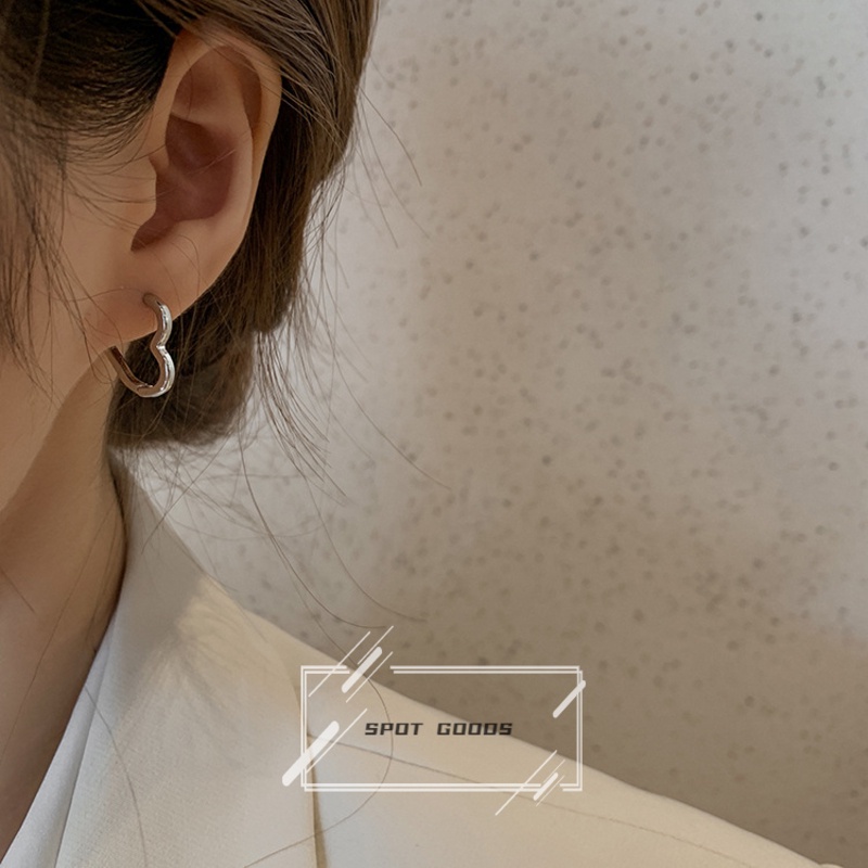 Bông Tai Bạc Hình Trái Tim Phong Cách Hiphop Thời Trang