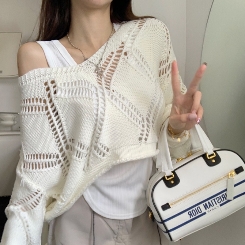 Áo Len Tay Dài Cổ Chữ V Họa Tiết Hình Học Độc Đáo