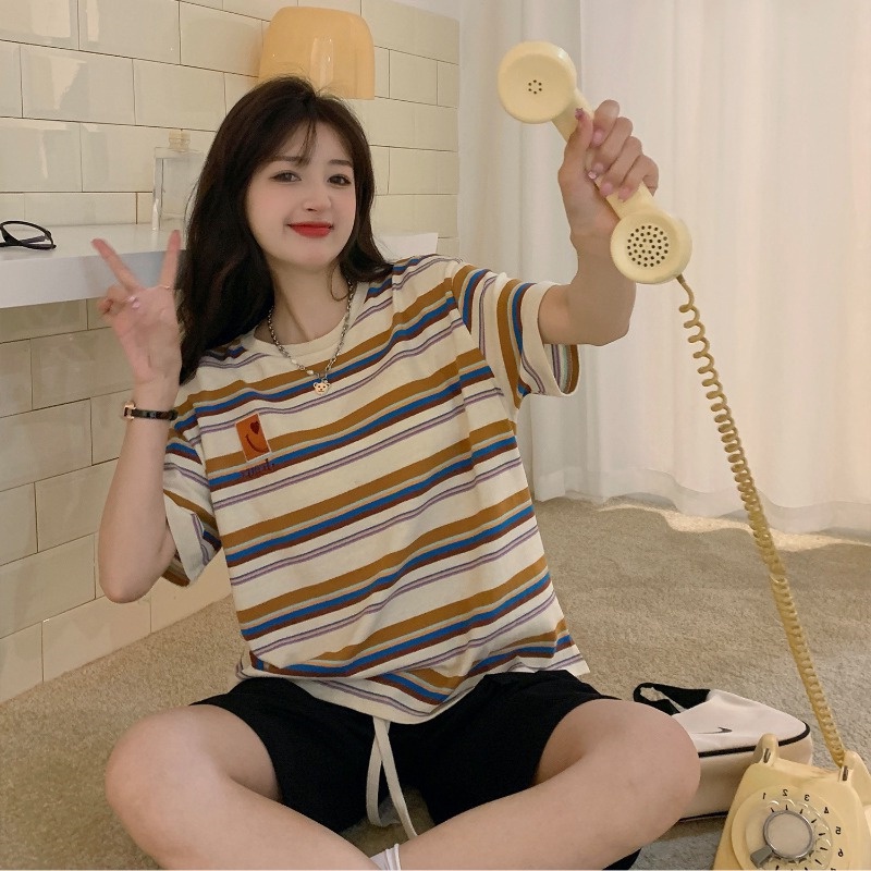 Áo Thun Tay Ngắn Họa Tiết Kẻ Sọc Màu Sắc Tương Phản Phong Cách Hàn Quốc