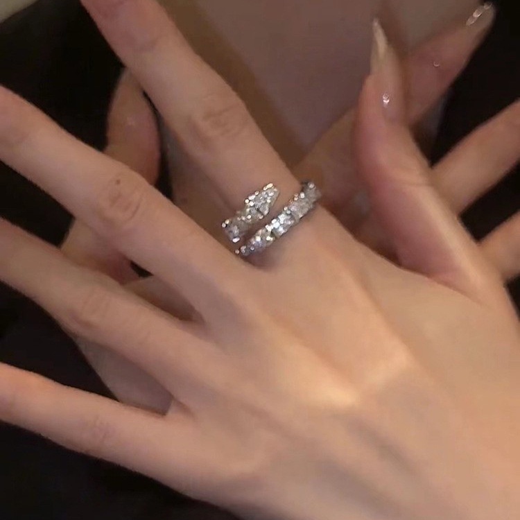 Toàn Bộ Nhẫn Hình Rắn Đính Đá Sang Trọng Phong Cách Retro