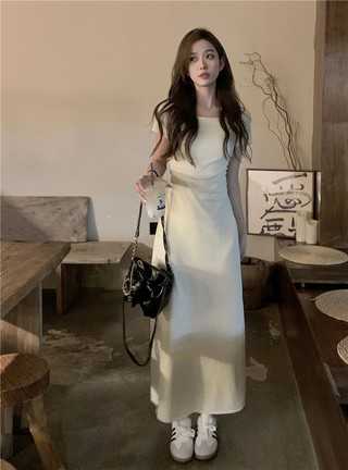 66423 Đầm Dệt Kim Tay Ngắn Xếp Ly Mùa Hè Kiểu Pháp Mới