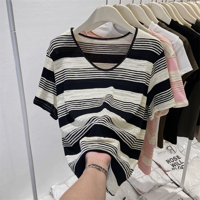Áo Thun Cộc Tay Kẻ Sọc Ngang Dáng Ôm Dễ Phối Đồ 63971