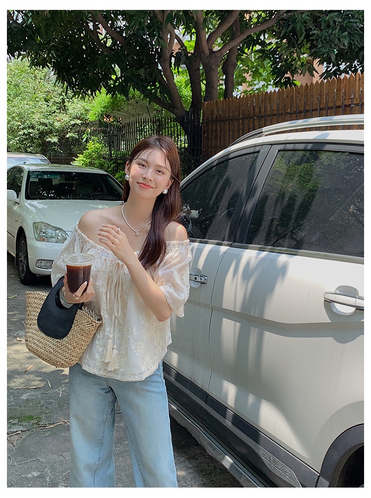 Áo Kiểu Trễ Vai Màu Trơn Thêu Họa Tiết Phong Cách Pháp Thời Trang Mùa Hè 64758