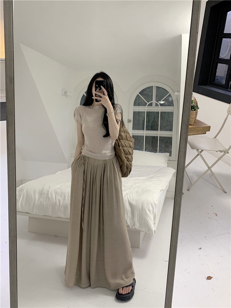 Bộ Áo Dệt Kim + Quần Ống Rộng / Áo Hai Dây Sau Lưng 62255