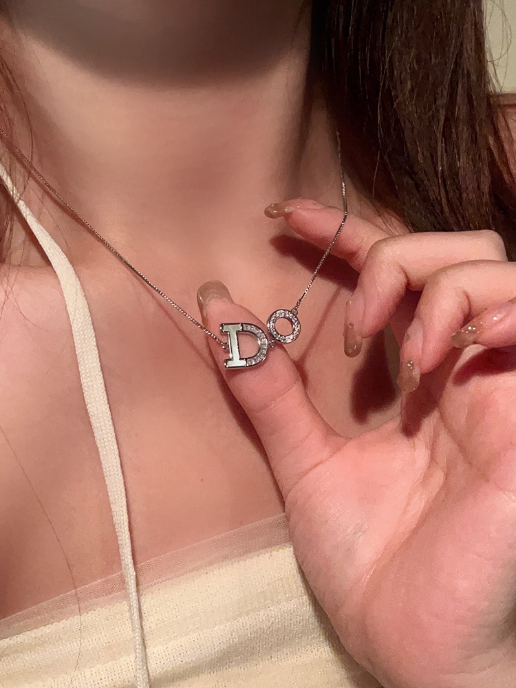 Vòng cổ Mặt Chữ Đính Đá Cao Cấp Phong Cách Hàn Quốc Sang Trọng