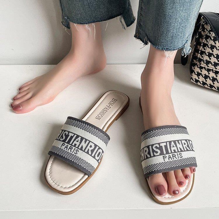 CK dép nữ đi trong nhà dép bánh mì Dép quai ngang giày nữ 30Z23072625