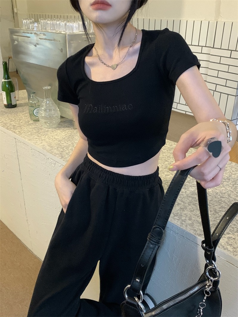 Áo Thun Tay Ngắn Eo Cao Thêu Chữ 63985