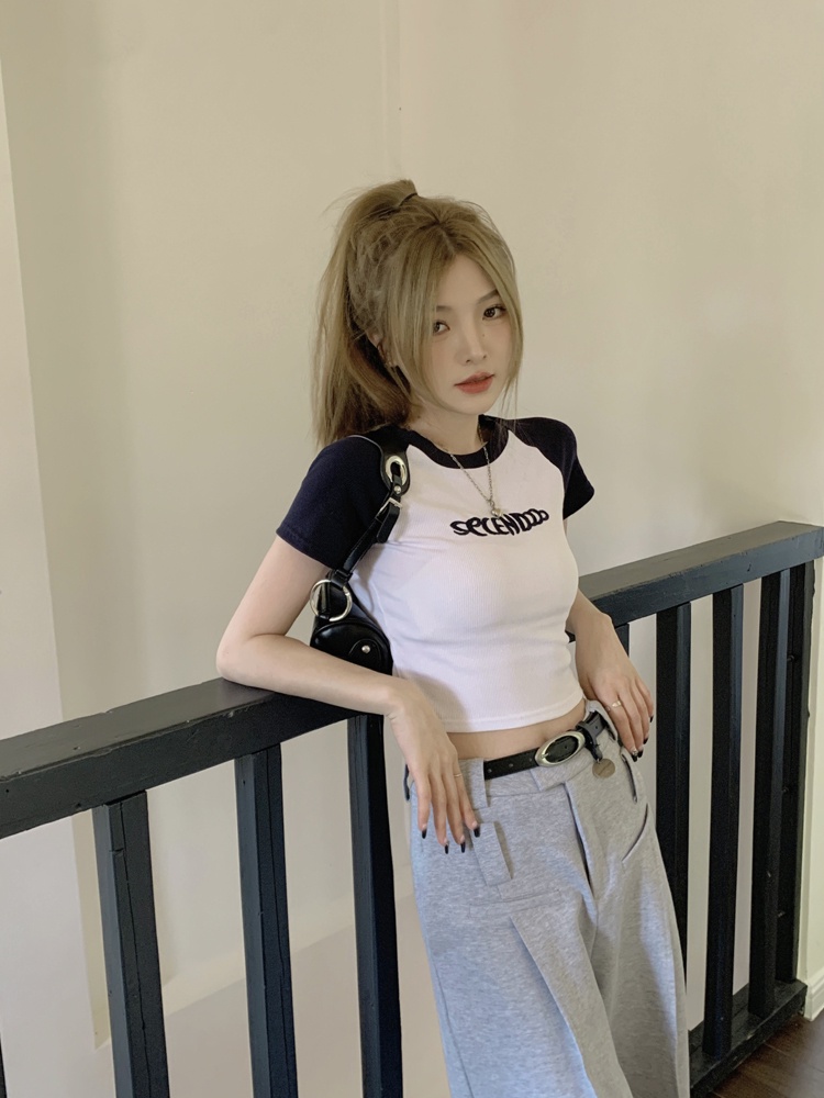 Áo Thun Tay Ngắn Dáng Ôm Thêu Chữ Phối Màu Sắc Tương Phản Thời Trang Xinh Xắn