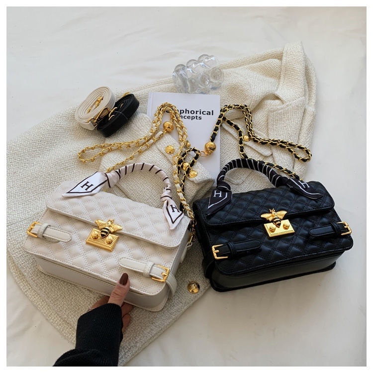 Túi Xách Mới Thời Trang Nữ Hình Thoi Cầm Tay Phù Hợp Với Phong Cách Nước Ngoài Dây Đeo Vai