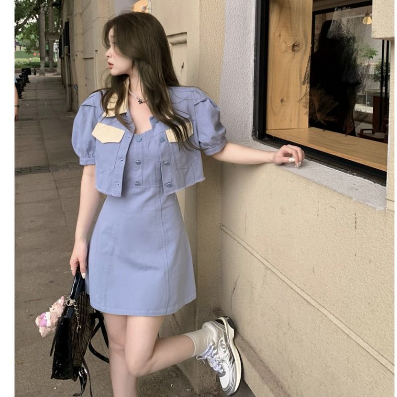 Năm Nay Thịnh Hành Váy Đẹp Giảm Tuổi Dây Đeo Váy Ngắn Áo Sơ Mi Kiểu Pháp Áo Khoác Hai Mảnh Xuân Thu Nữ