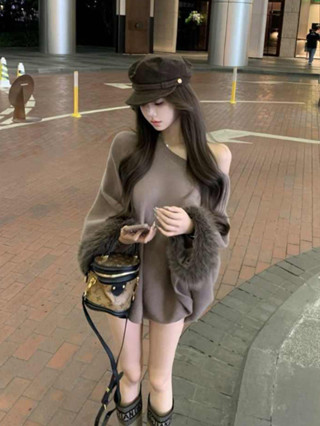 Áo len dài tay cổ chéo lệch vai dành cho nữ Đầu mùa xuân lông khâu dáng rộng